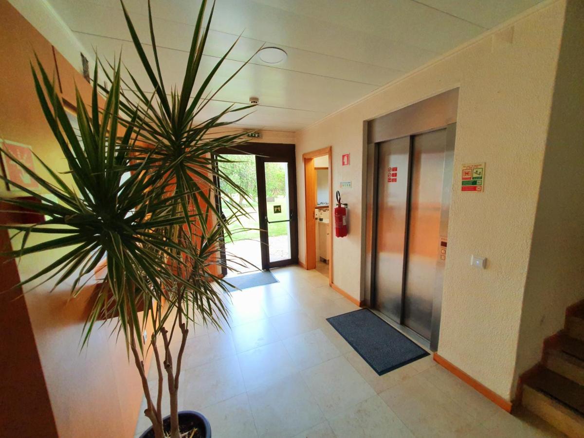 Zarco - Cosy Apartment In Vilamoura With A Balcony With View To The 2 Swimming Pools - Near The Beach & The Marina Quarteira Exterior foto